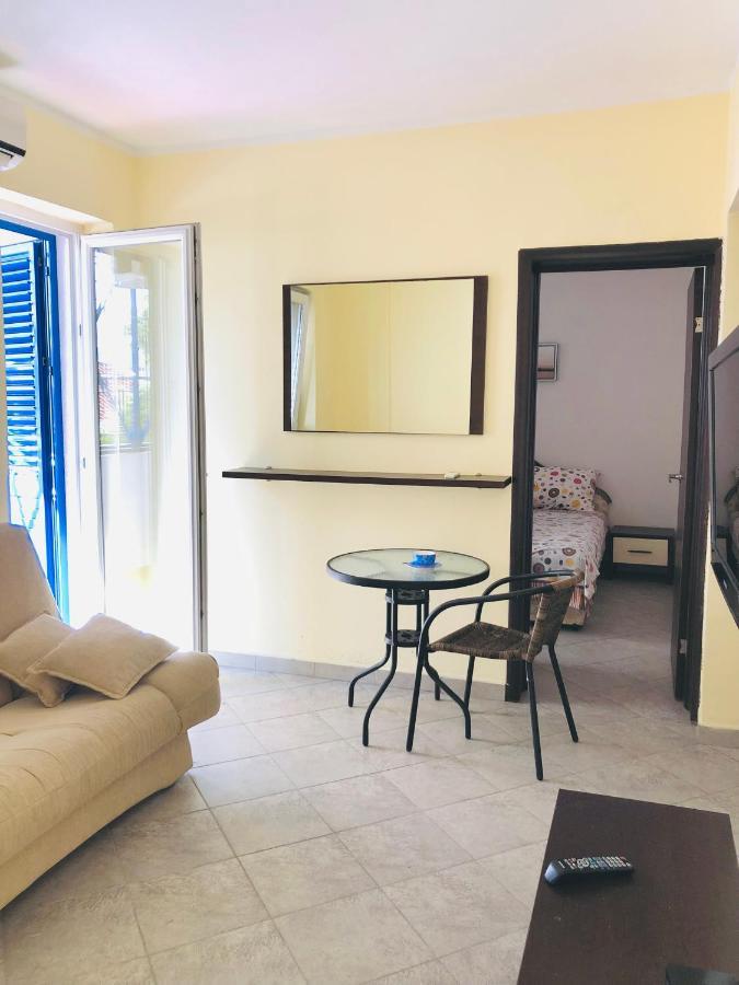 Rafailovici Holiday Apartments Eksteriør bilde