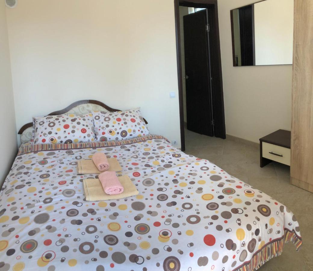 Rafailovici Holiday Apartments Eksteriør bilde