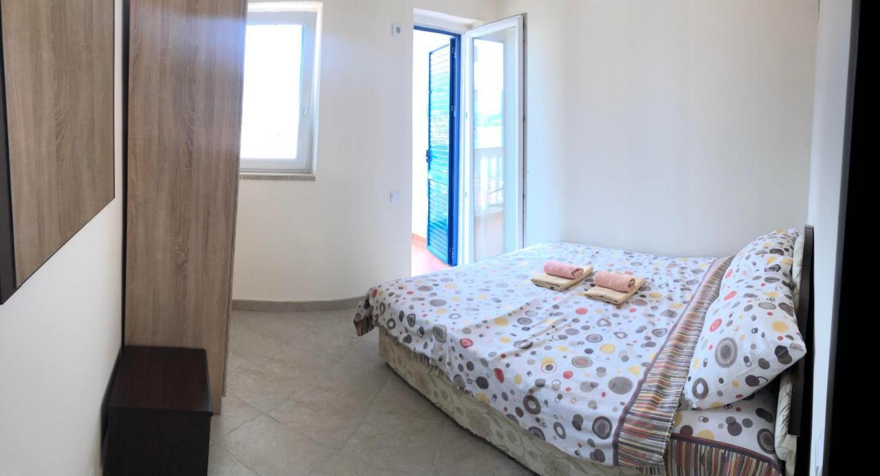 Rafailovici Holiday Apartments Eksteriør bilde