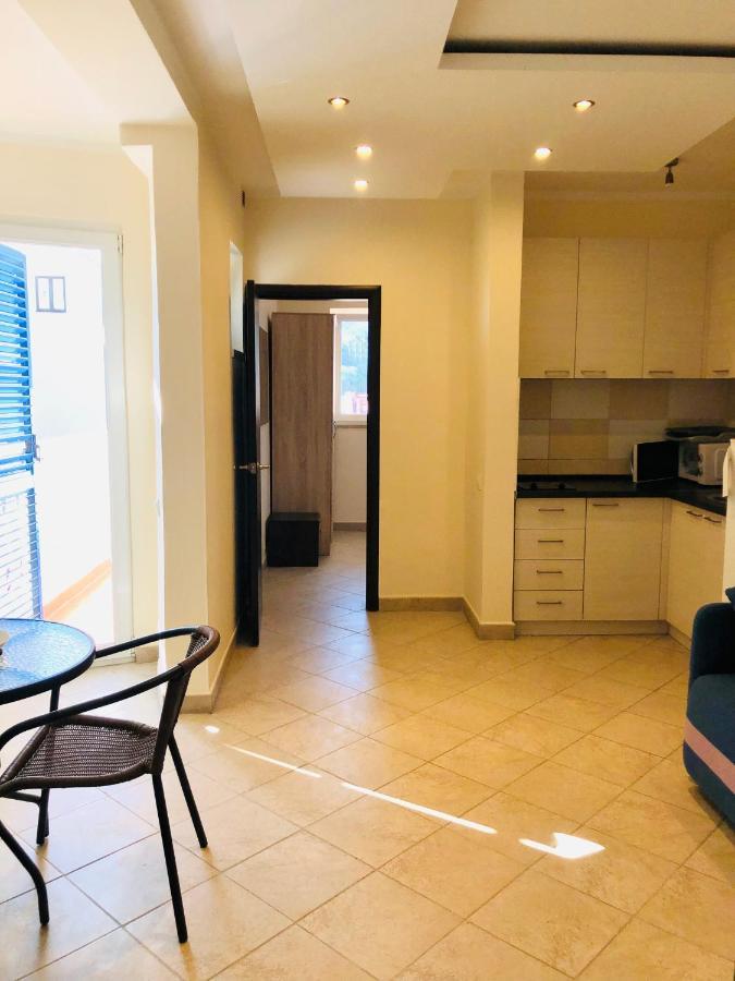 Rafailovici Holiday Apartments Eksteriør bilde