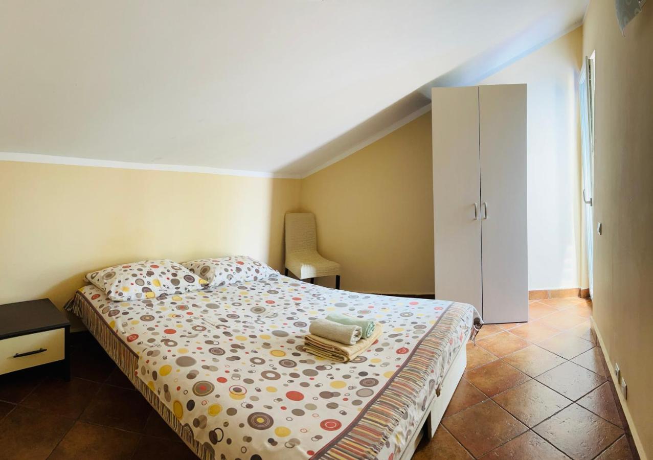 Rafailovici Holiday Apartments Eksteriør bilde